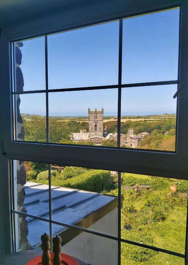 St Davids Gin & Kitchen - The Cathedral Villas Exterior foto